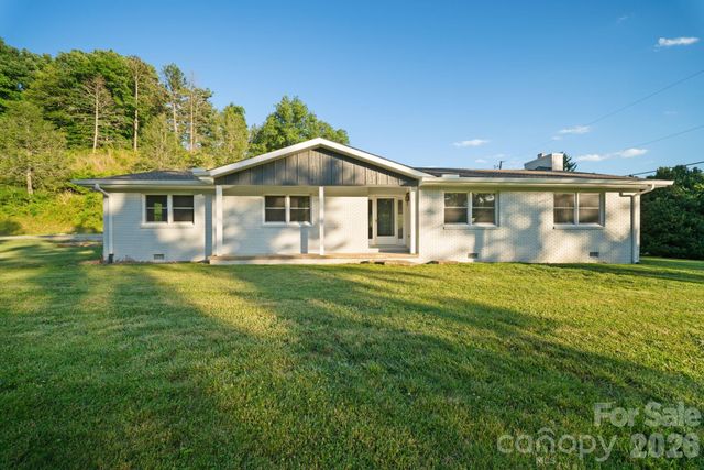 1372 & 1370 Barnardsville Highway, Barnardsville, NC 28709