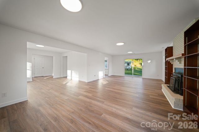 1372 & 1370 Barnardsville Highway, Barnardsville, NC 28709