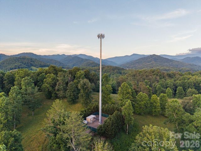 1372 & 1370 Barnardsville Highway, Barnardsville, NC 28709