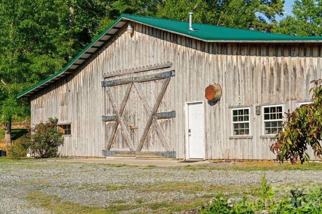 1372 & 1370 Barnardsville Highway, Barnardsville, NC 28709
