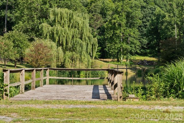 1372 & 1370 Barnardsville Highway, Barnardsville, NC 28709