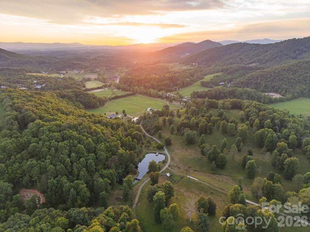 1372 & 1370 Barnardsville Highway, Barnardsville, NC 28709