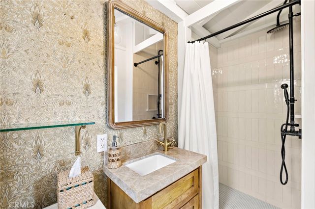 231 Cajon Street, Laguna Beach, CA 92651