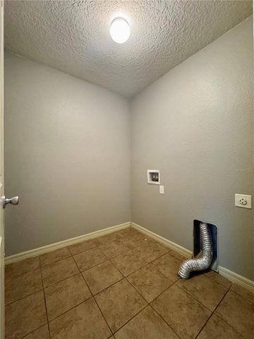 998 HERMOSA WAY, Kissimmee, FL 34744