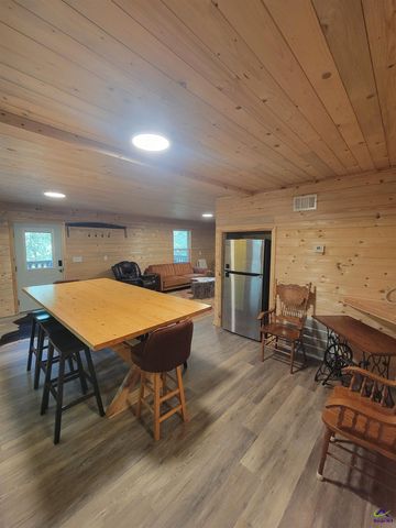 319 Riverside Drive, Hawkinsville, GA 31036