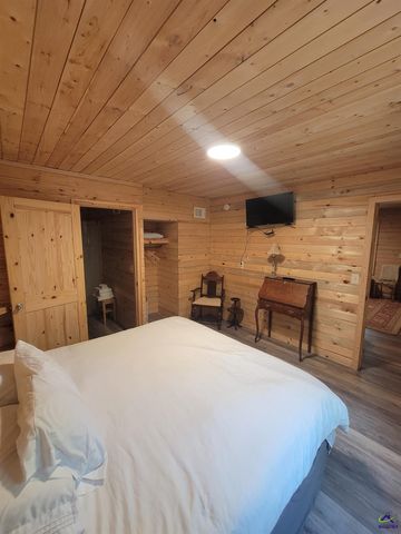 319 Riverside Drive, Hawkinsville, GA 31036