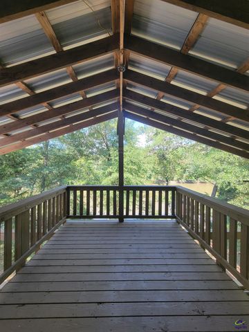 319 Riverside Drive, Hawkinsville, GA 31036