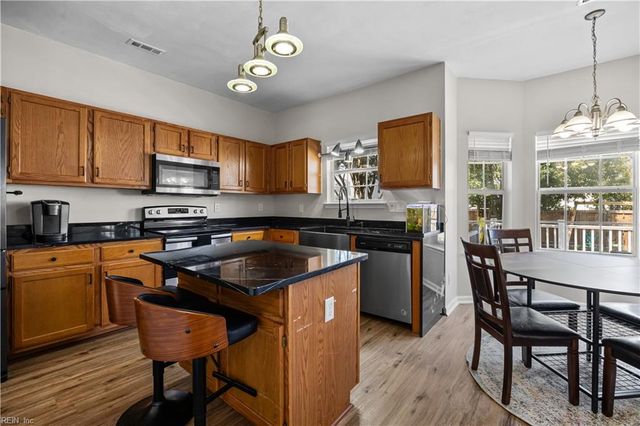 210 Dunn ST, Chesapeake, VA 23320