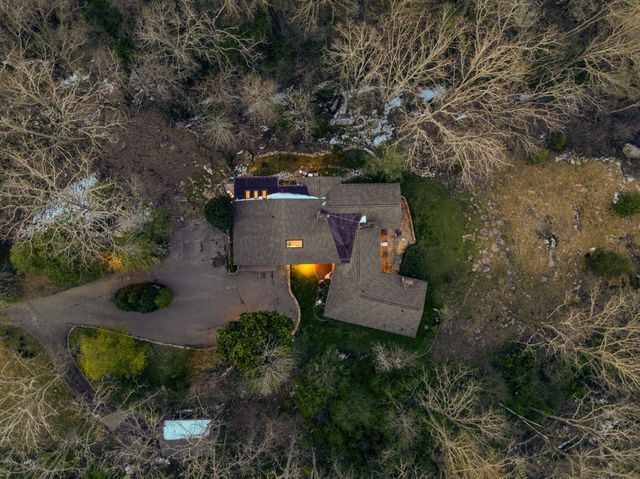 1001 Fleetwood Drive, Lookout Mountain, GA 30750