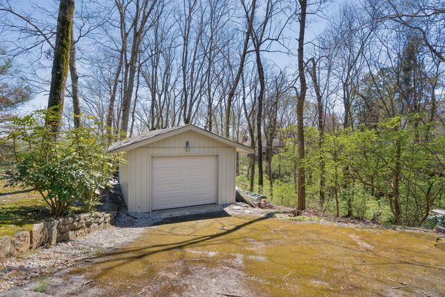 1001 Fleetwood Drive, Lookout Mountain, GA 30750