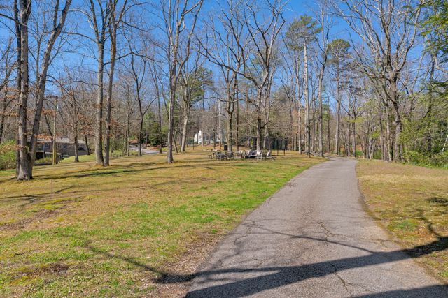 1001 Fleetwood Drive, Lookout Mountain, GA 30750