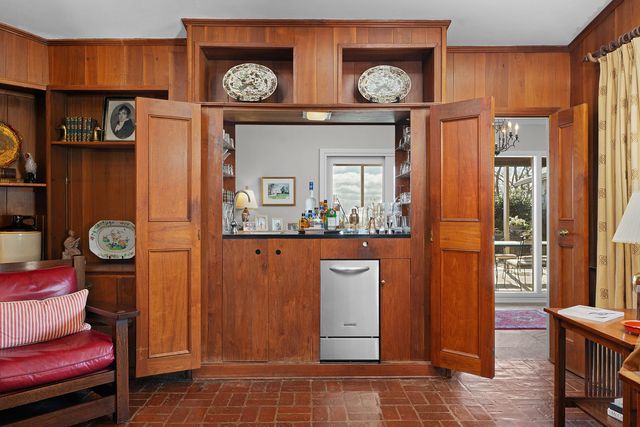 1001 Fleetwood Drive, Lookout Mountain, GA 30750