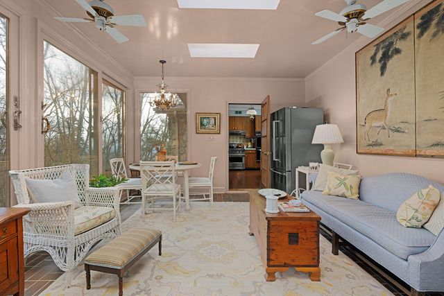 1001 Fleetwood Drive, Lookout Mountain, GA 30750