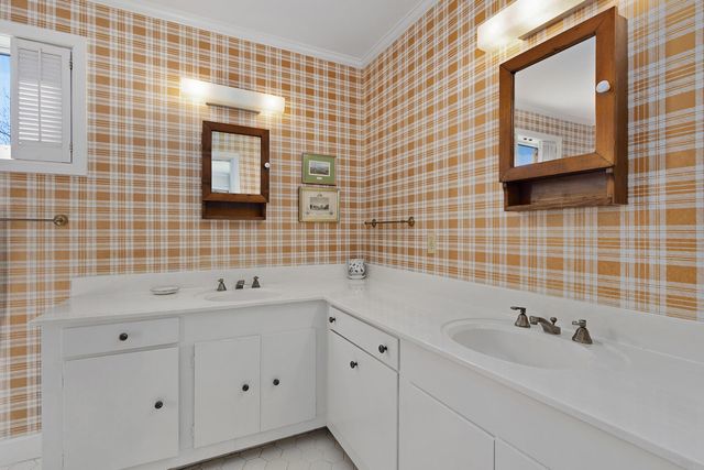 1001 Fleetwood Drive, Lookout Mountain, GA 30750