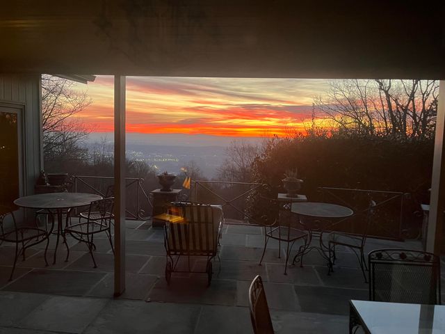 1001 Fleetwood Drive, Lookout Mountain, GA 30750