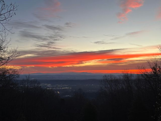 1001 Fleetwood Drive, Lookout Mountain, GA 30750