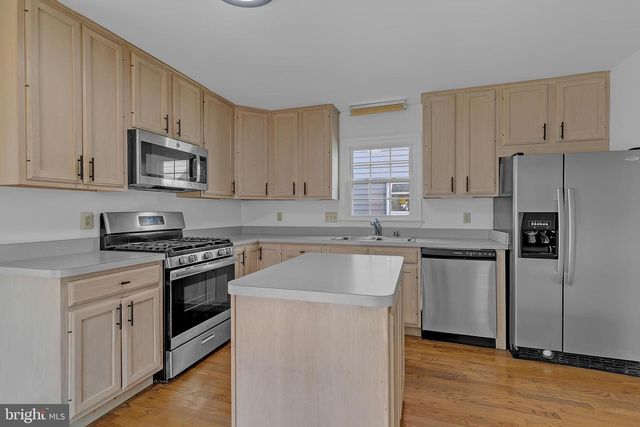 5617 6TH ST N, Arlington, VA 22205