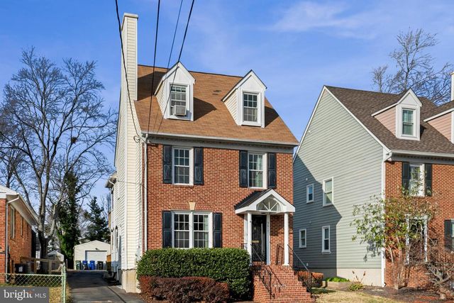 5617 6TH ST N, Arlington, VA 22205