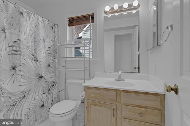 5617 6TH ST N, Arlington, VA 22205