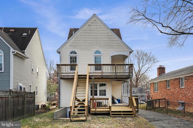 5617 6TH ST N, Arlington, VA 22205