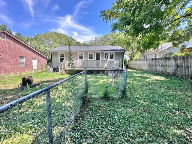 79 Central Avenue, Berea, KY 40403