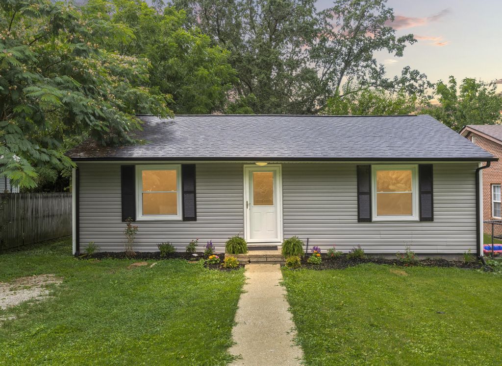 79 Central Avenue, Berea, KY 40403