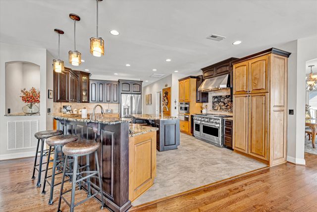 695 Fox Chase RD, Wirtz, VA 24184