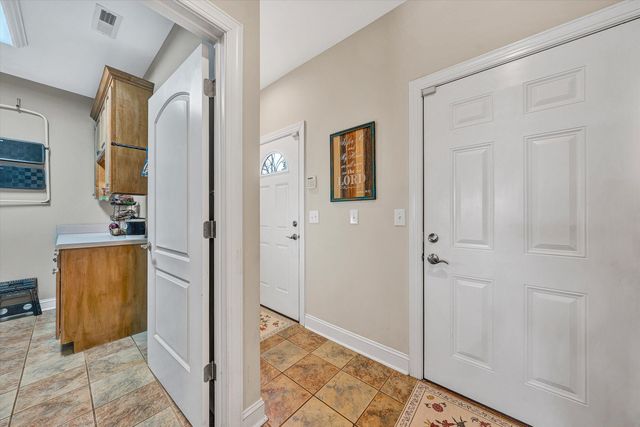 695 Fox Chase RD, Wirtz, VA 24184