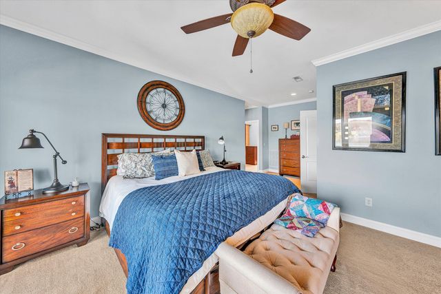 695 Fox Chase RD, Wirtz, VA 24184