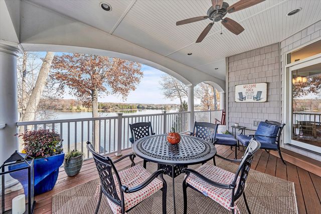 695 Fox Chase RD, Wirtz, VA 24184