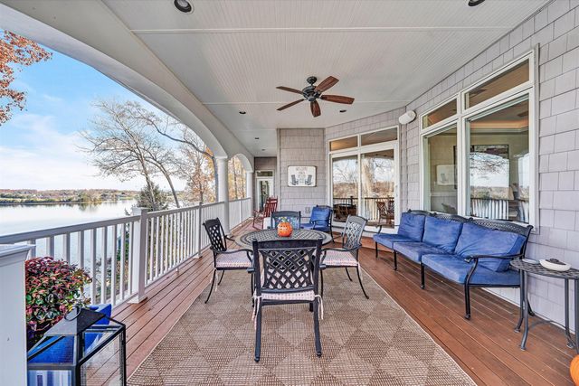 695 Fox Chase RD, Wirtz, VA 24184