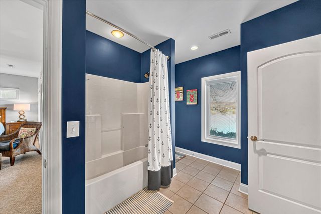 695 Fox Chase RD, Wirtz, VA 24184