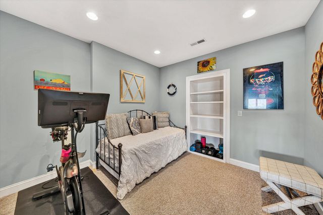 695 Fox Chase RD, Wirtz, VA 24184