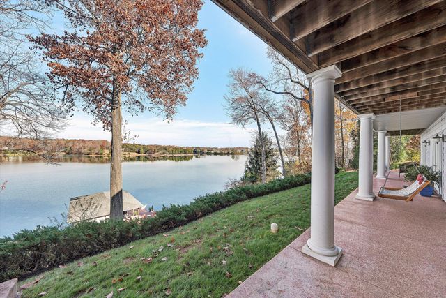 695 Fox Chase RD, Wirtz, VA 24184