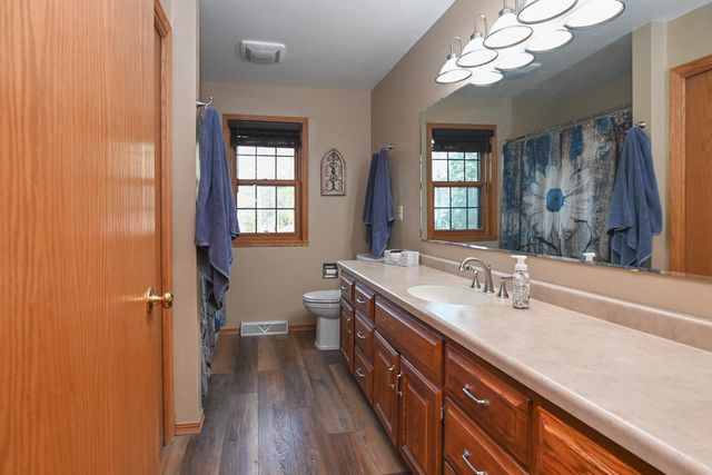 1812 SMOKEY COURT, Suamico, WI 54173