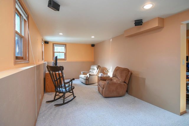 1812 SMOKEY COURT, Suamico, WI 54173