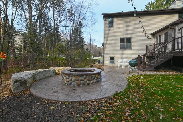 1812 SMOKEY COURT, Suamico, WI 54173