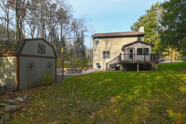 1812 SMOKEY COURT, Suamico, WI 54173