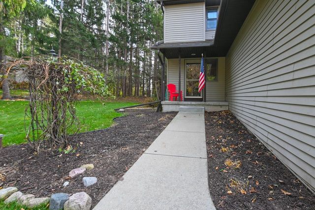 1812 SMOKEY COURT, Suamico, WI 54173