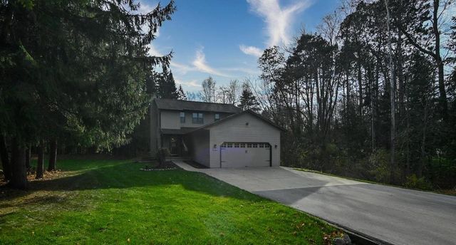 1812 SMOKEY COURT, Suamico, WI 54173