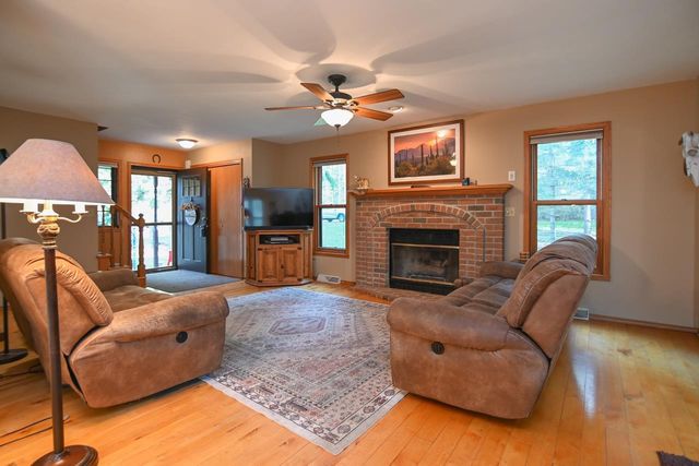 1812 SMOKEY COURT, Suamico, WI 54173