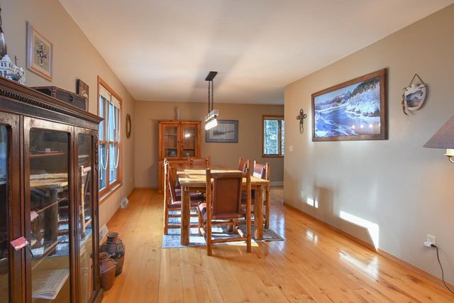 1812 SMOKEY COURT, Suamico, WI 54173
