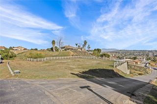16538 Canyon Ridge Rd, Riverside, CA 92503