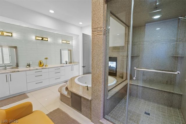 42 Grand Miramar Drive, Henderson, NV 89011