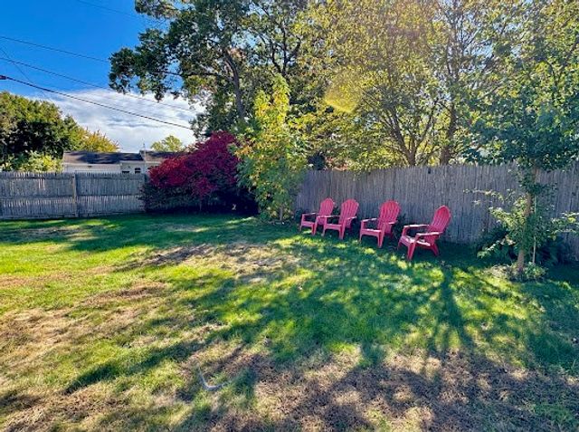 344 Strawberry Field Road, Warwick, RI 02886