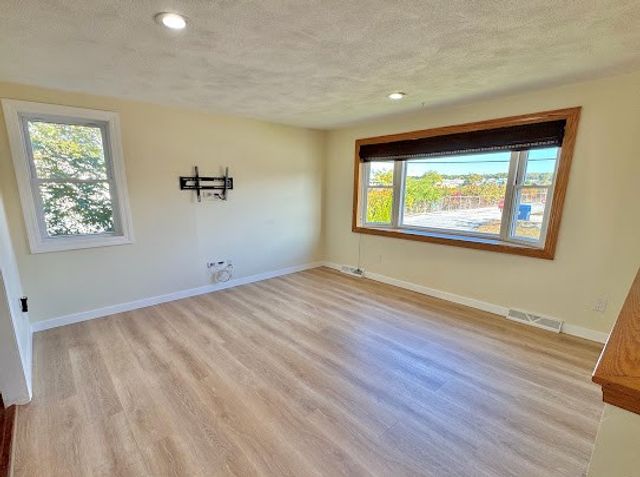 344 Strawberry Field Road, Warwick, RI 02886