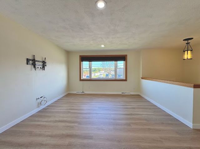 344 Strawberry Field Road, Warwick, RI 02886
