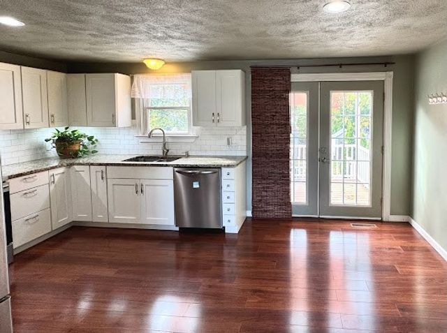 344 Strawberry Field Road, Warwick, RI 02886