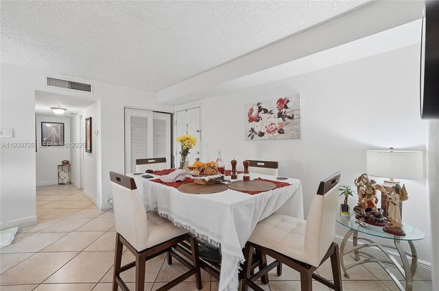 18101 NW 68th Ave B105, Hialeah, FL 33015