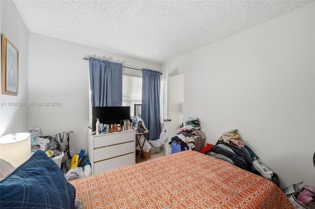 18101 NW 68th Ave B105, Hialeah, FL 33015